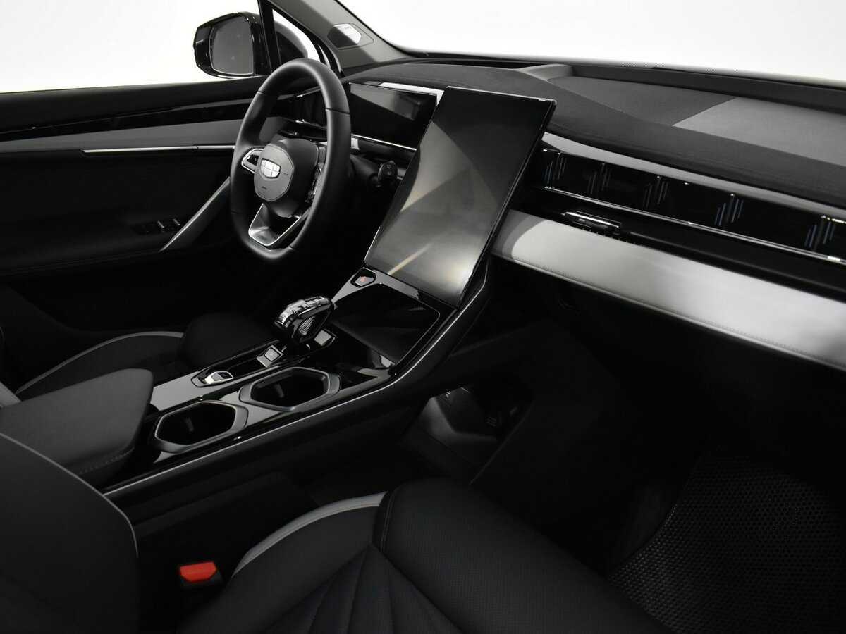 Geely Atlas б/у, 2024, Автоматическая. Фото: #9