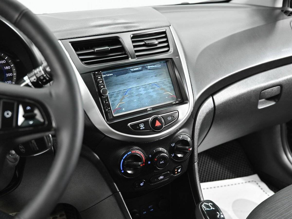 Hyundai Solaris б/у, 2014, Автоматическая. Фото: #9