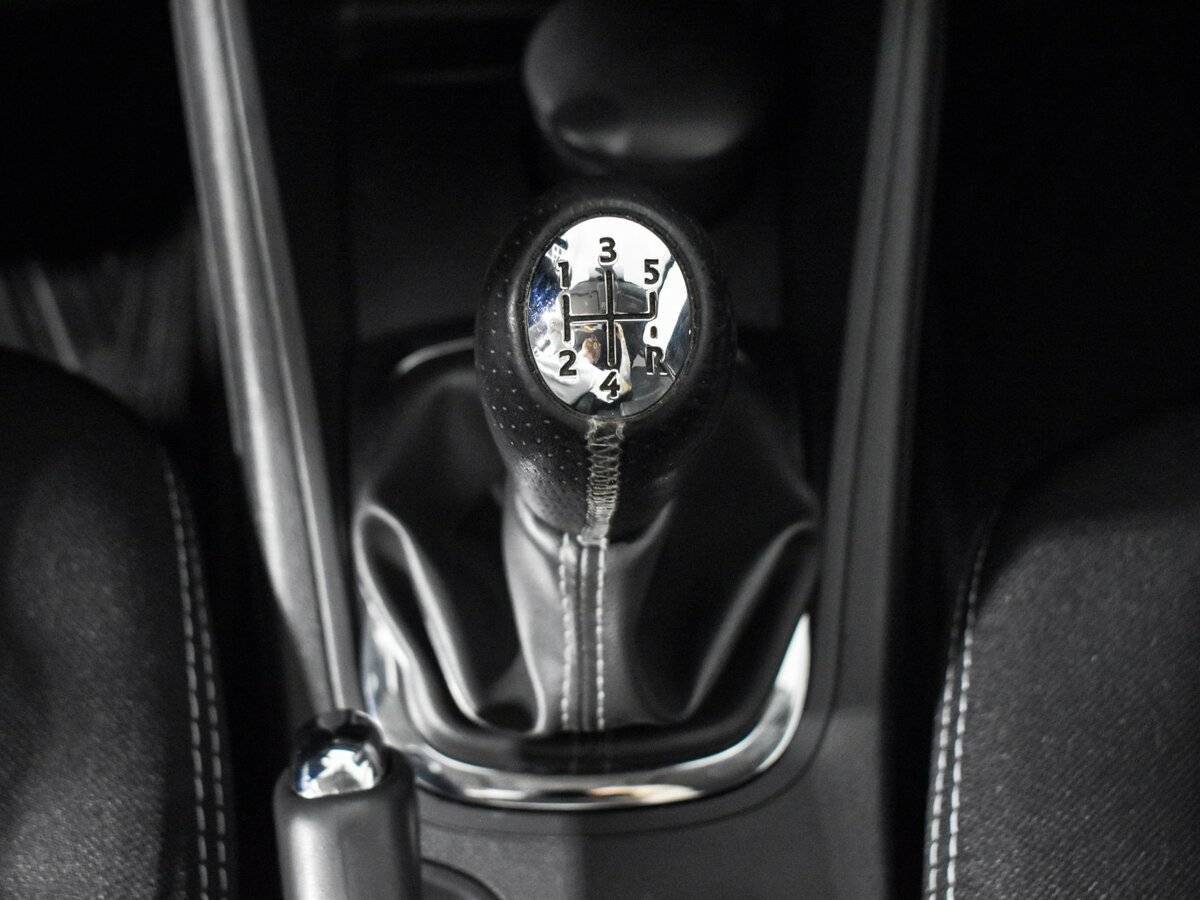 Renault Fluence б/у, 2013, Механическая. Фото: #7