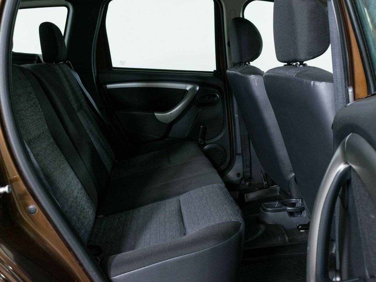 Renault Duster б/у, 2014, Механическая. Фото: #11