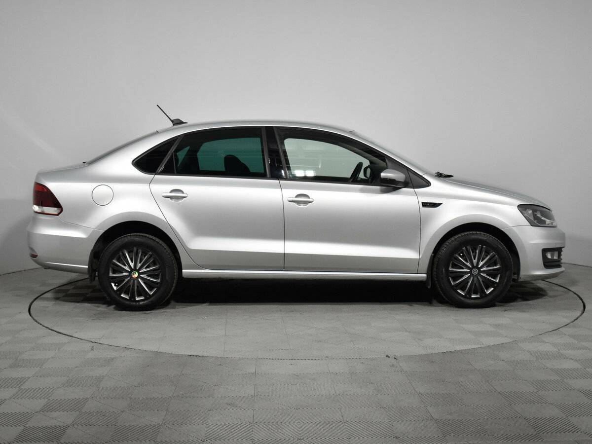 Volkswagen Polo б/у, 2018, Автоматическая. Фото: #4