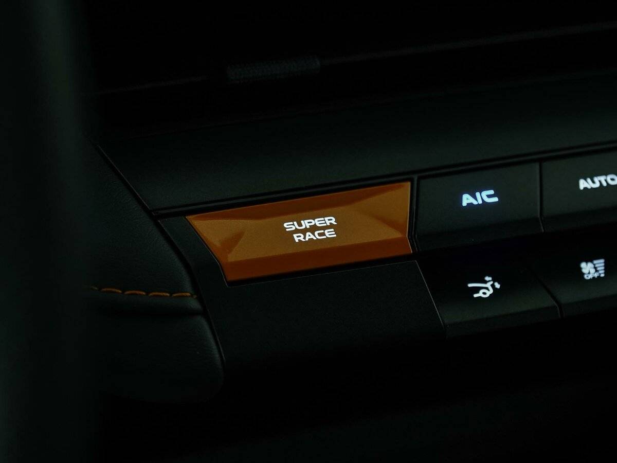 Changan UNI-V б/у, 2023, Роботизированная. Фото: #21