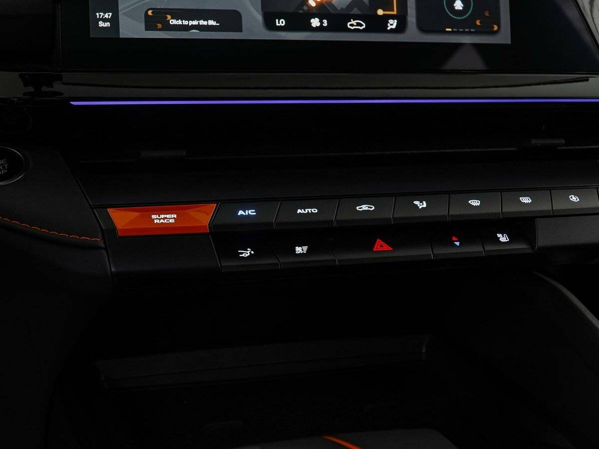 Changan UNI-V б/у, 2023, Роботизированная. Фото: #22