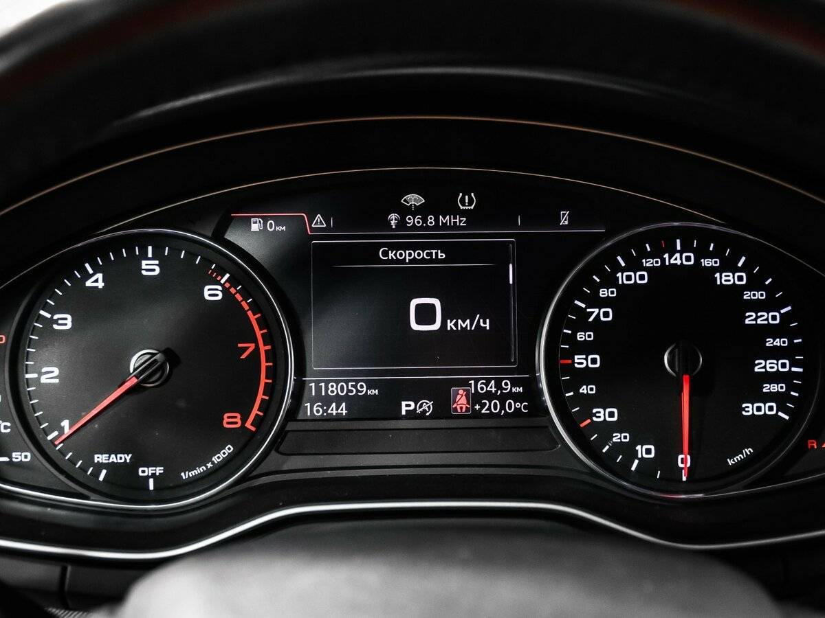 Audi A4 б/у, 2017, Роботизированная. Фото: #9