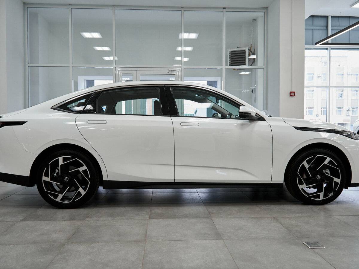 Changan Lamore б/у, 2024, Роботизированная. Фото: #5