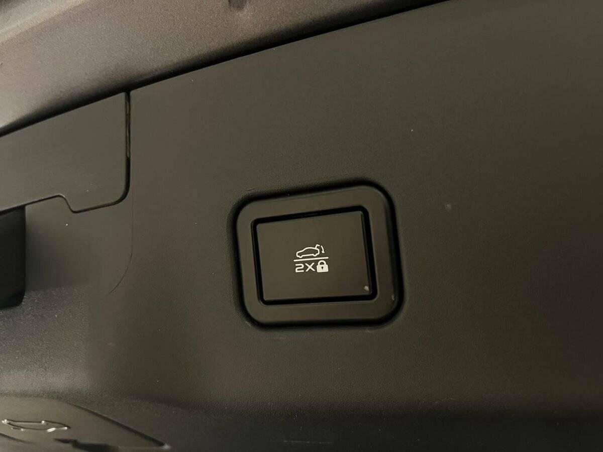 Changan UNI-V б/у, 2023, Роботизированная. Фото: #14