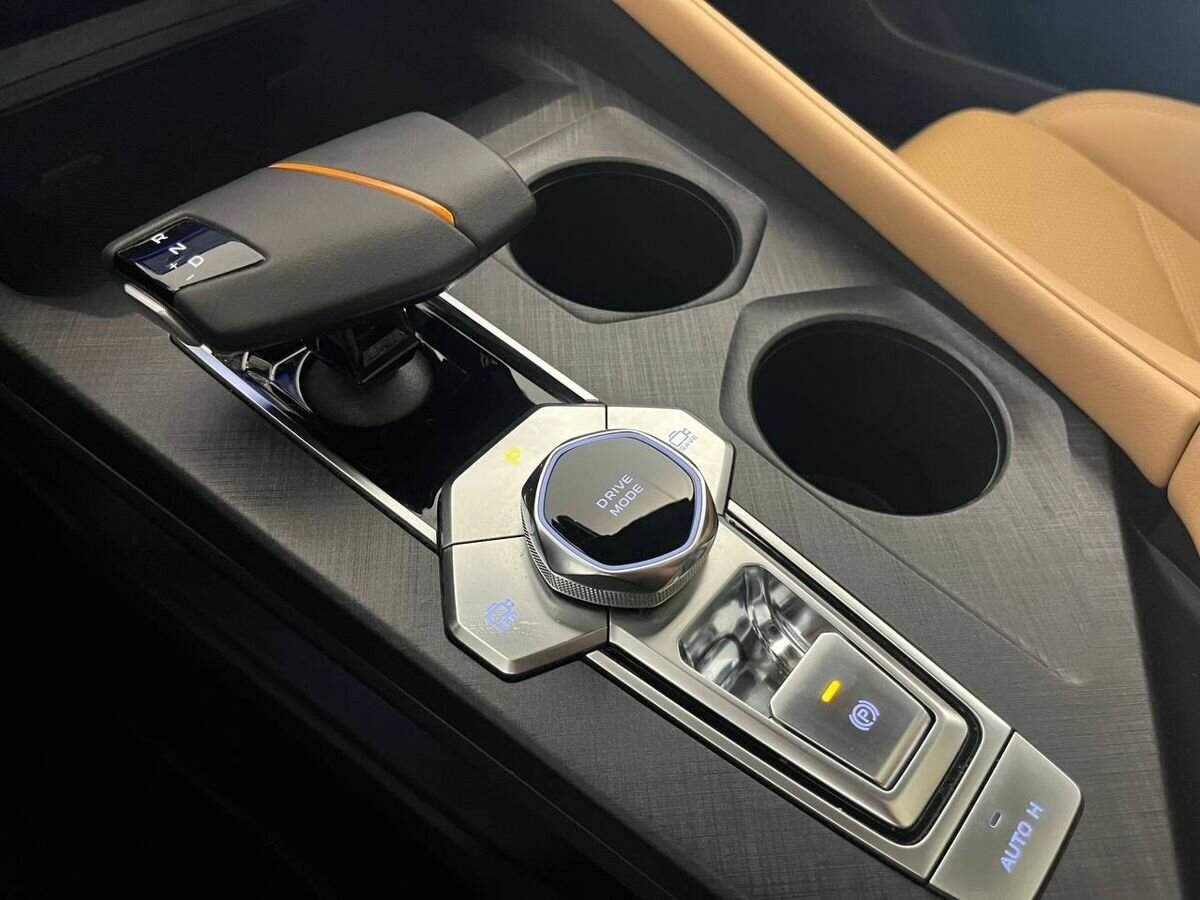 Changan UNI-V б/у, 2023, Роботизированная. Фото: #20