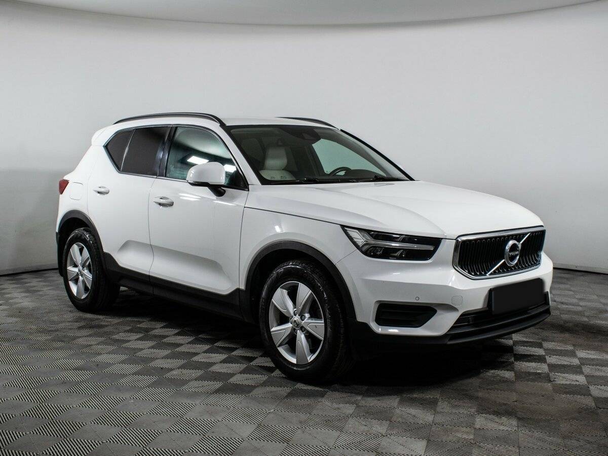 Volvo XC40 б/у, 2020, Автоматическая. Фото: #2