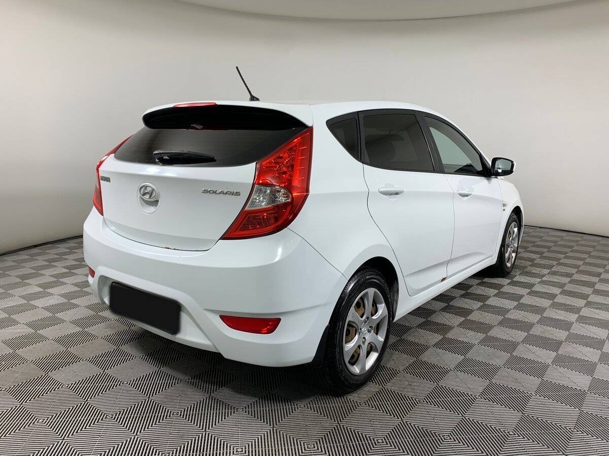 Hyundai Solaris б/у, 2013, Механическая. Фото: #4