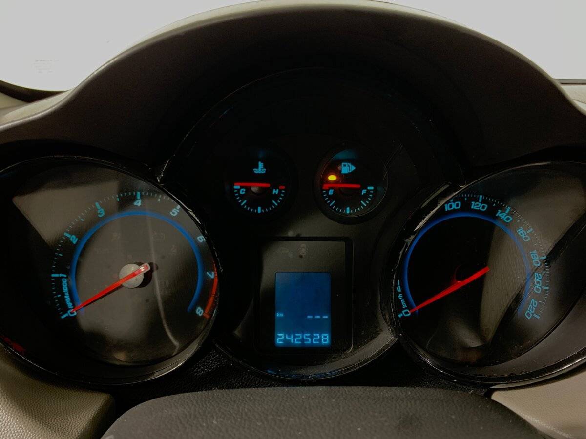 Chevrolet Cruze б/у, 2012, Механическая. Фото: #13