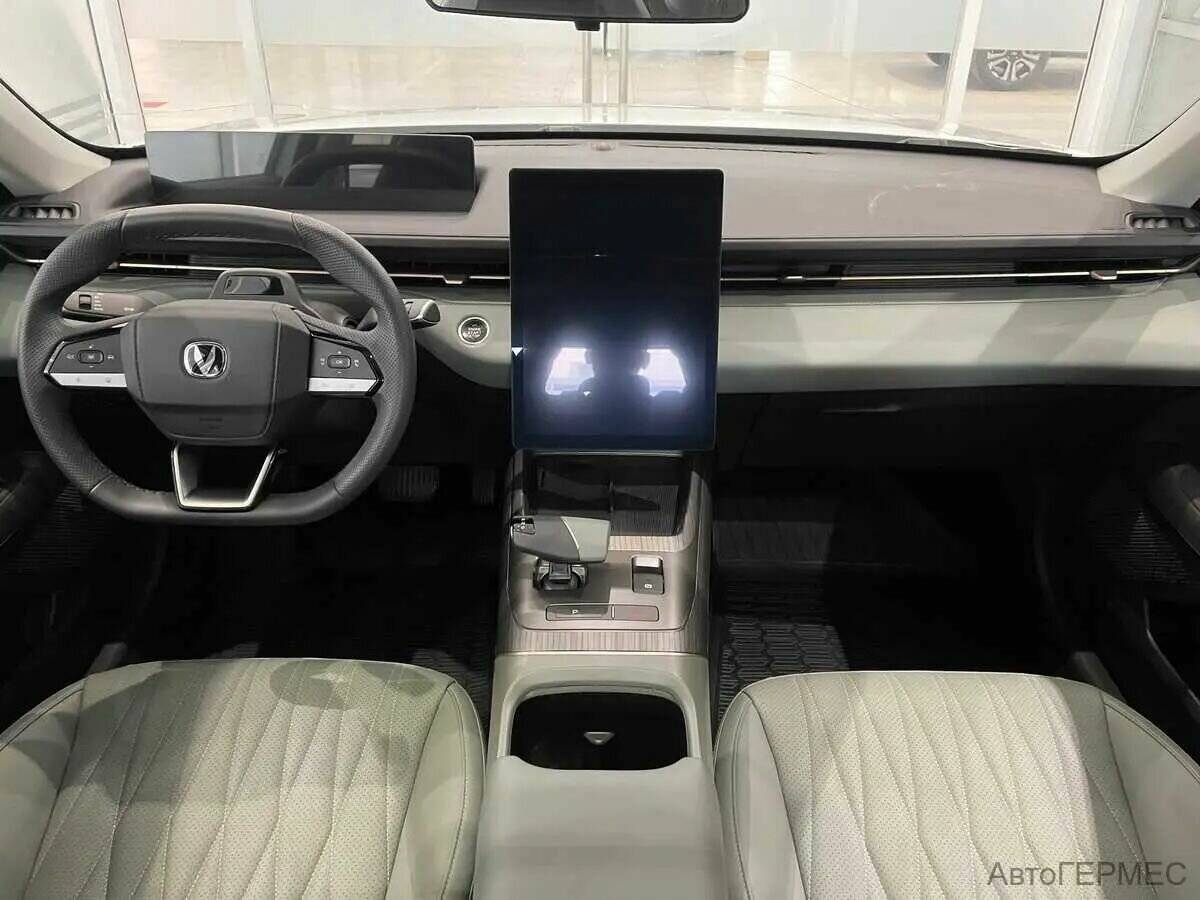 Changan Lamore б/у, 2024, Роботизированная. Фото: #4