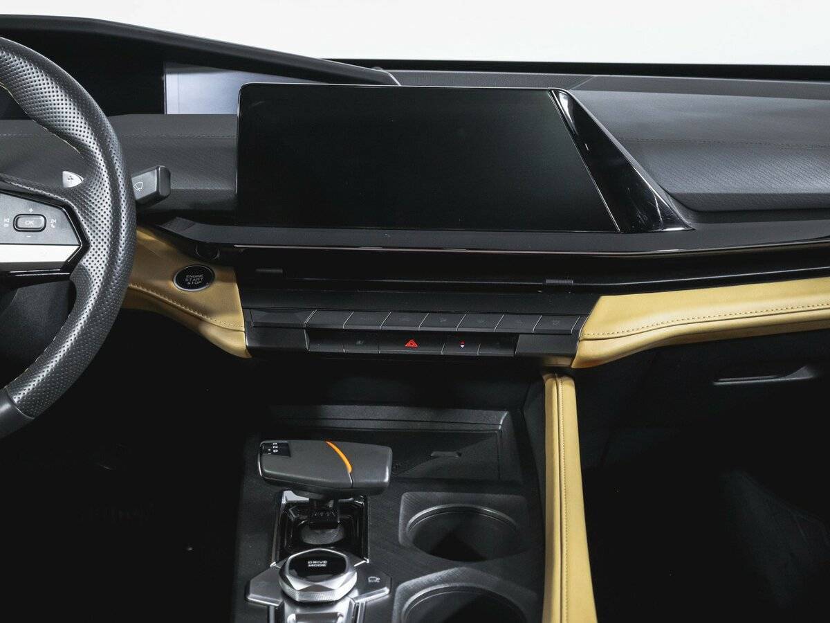 Changan UNI-V б/у, 2022, Роботизированная. Фото: #9