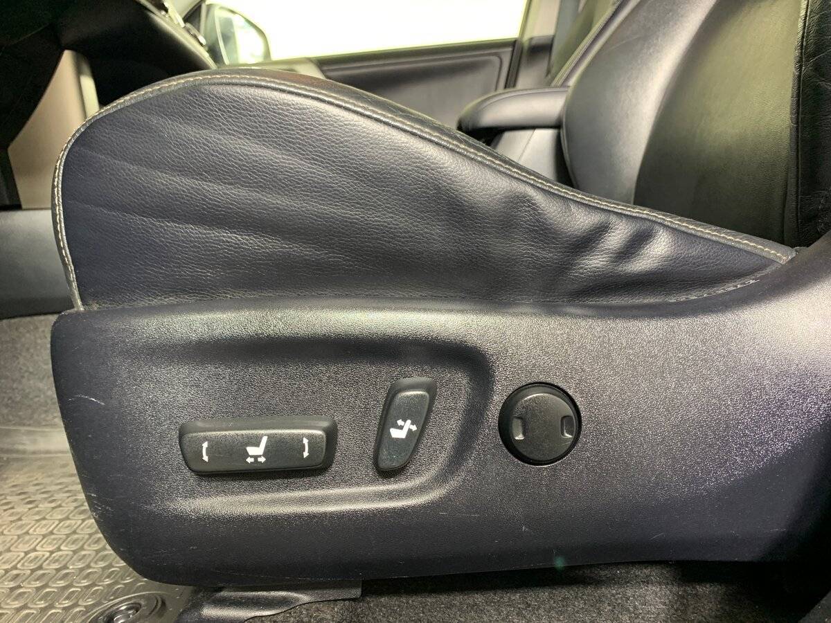 Toyota RAV4 б/у, 2013, Автоматическая. Фото: #15