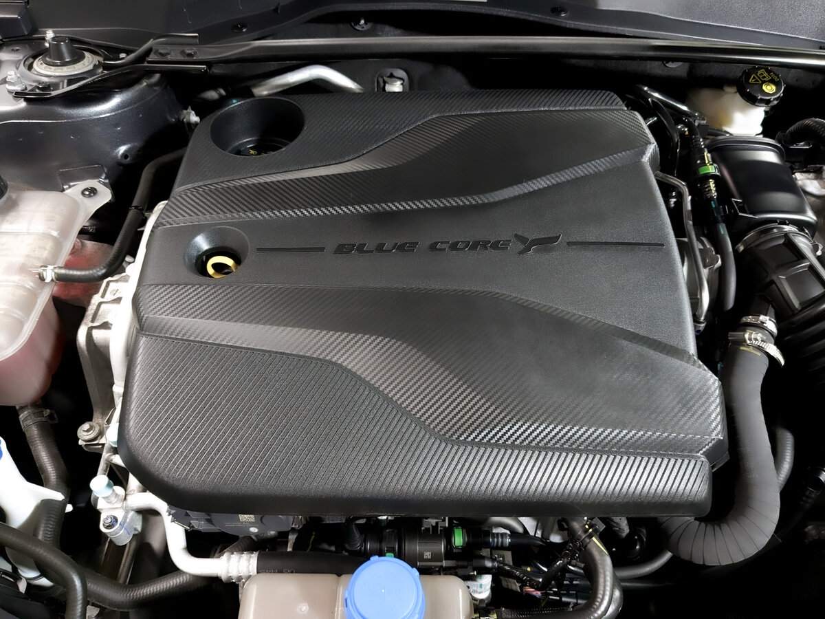 Changan UNI-V б/у, 2023, Роботизированная. Фото: #8