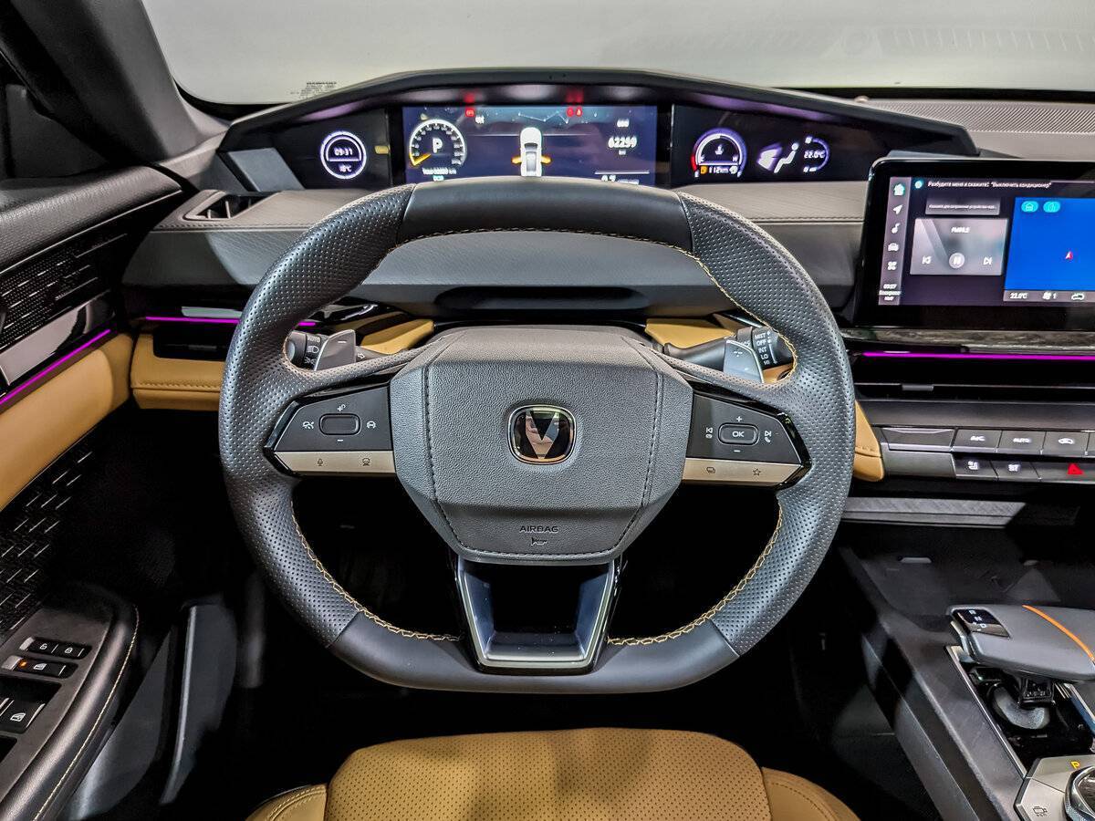 Changan UNI-V б/у, 2023, Роботизированная. Фото: #21