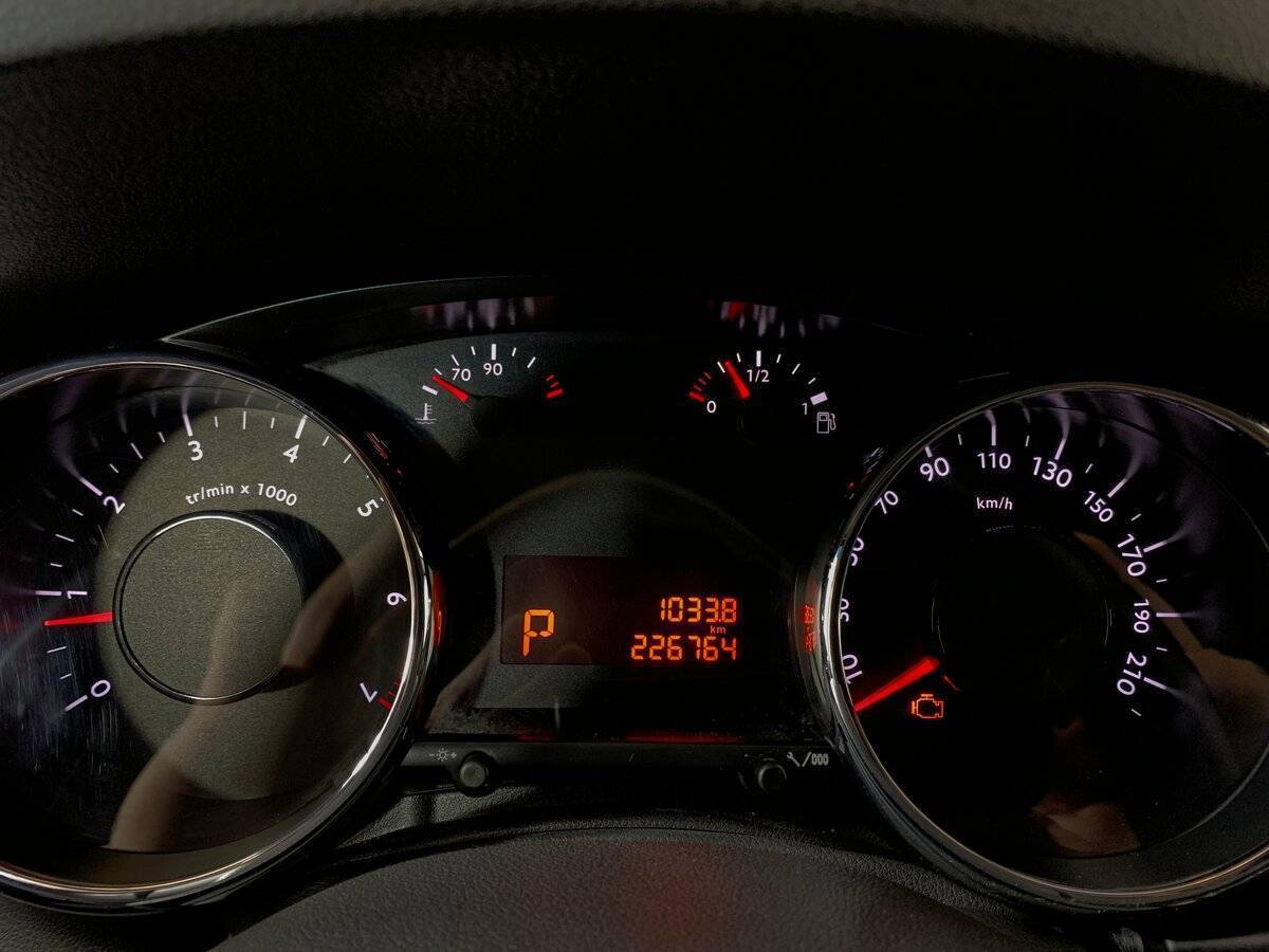 Peugeot 3008 б/у, 2014, Автоматическая. Фото: #11