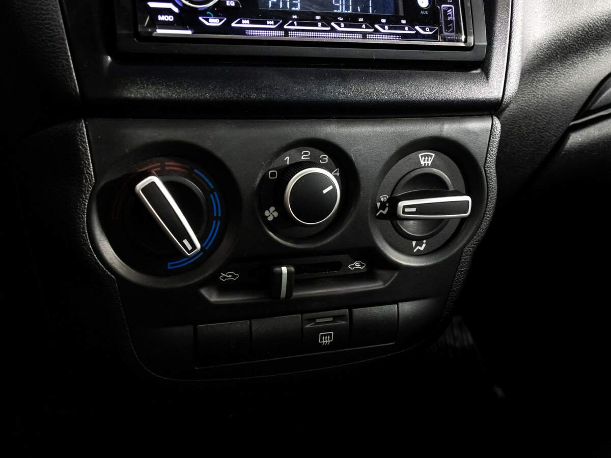 Lada (ВАЗ) Granta б/у, 2020, Механическая. Фото: #11