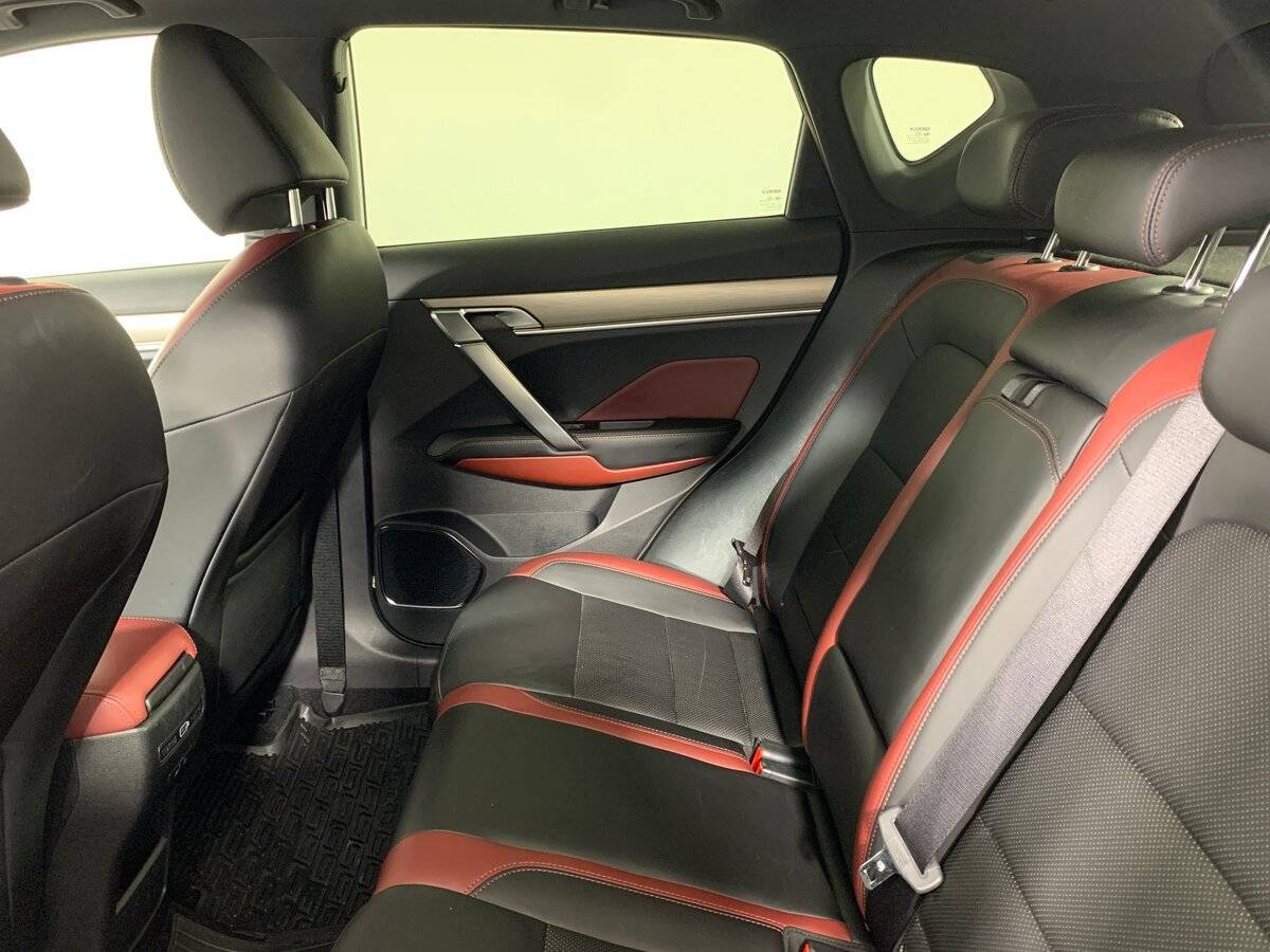 Geely Coolray б/у, 2020, Роботизированная. Фото: #18