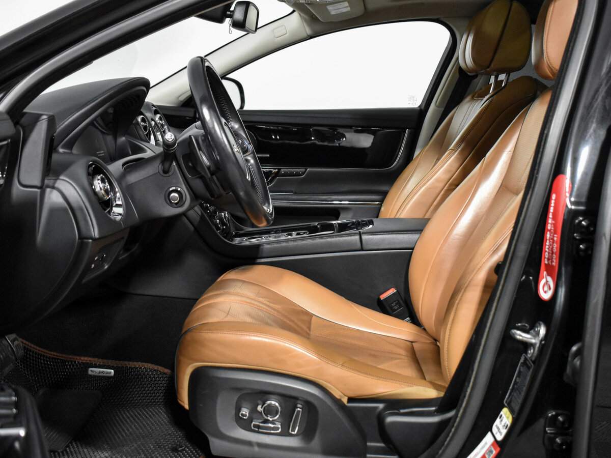 Jaguar XJ б/у, 2016, Автоматическая. Фото: #10