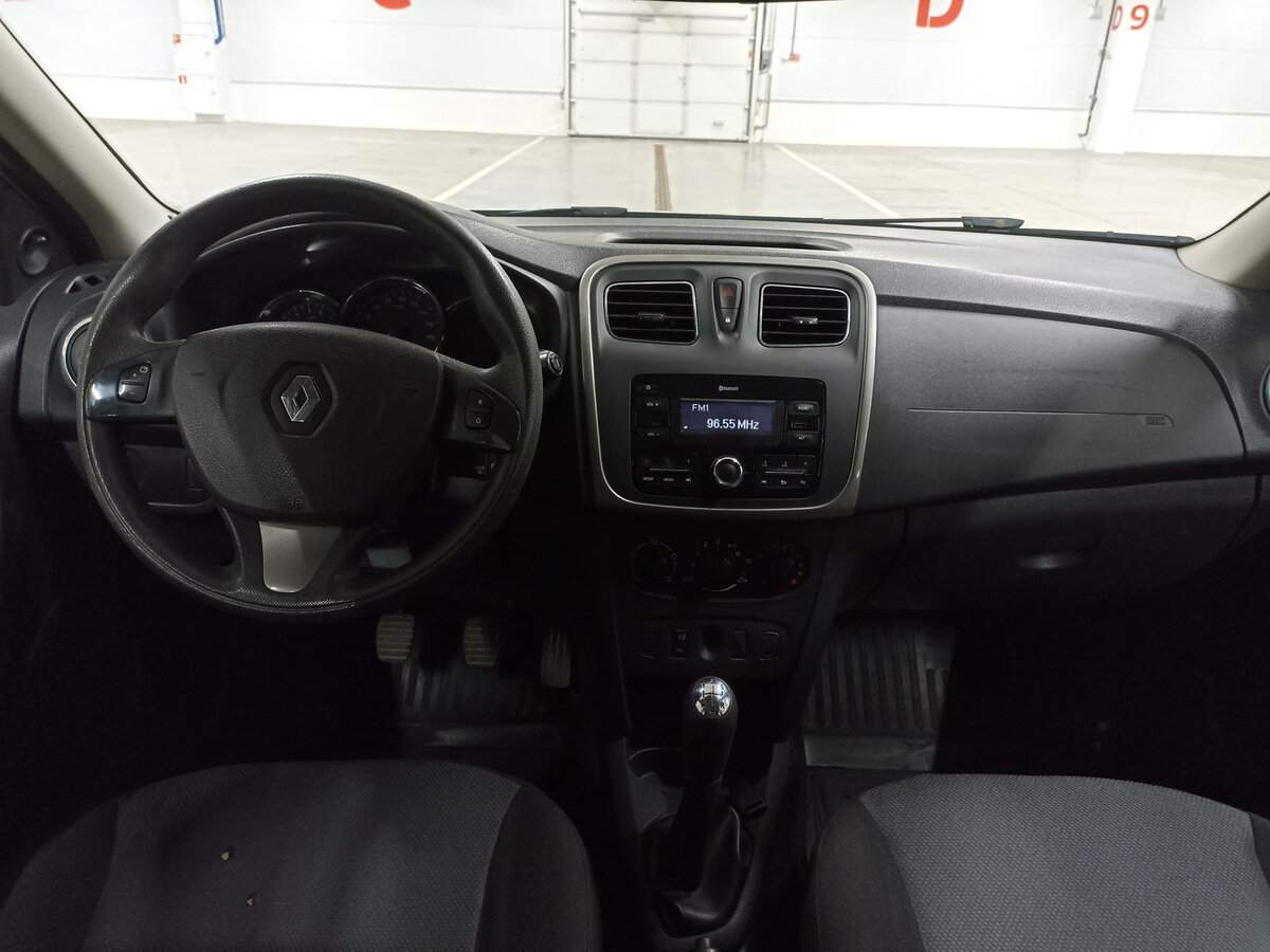 Renault Sandero б/у, 2017, Механическая. Фото: #13