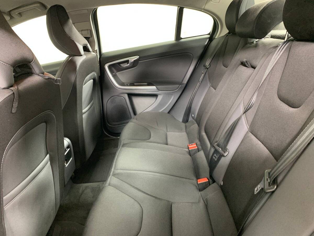 Volvo S60 б/у, 2014, Автоматическая. Фото: #17