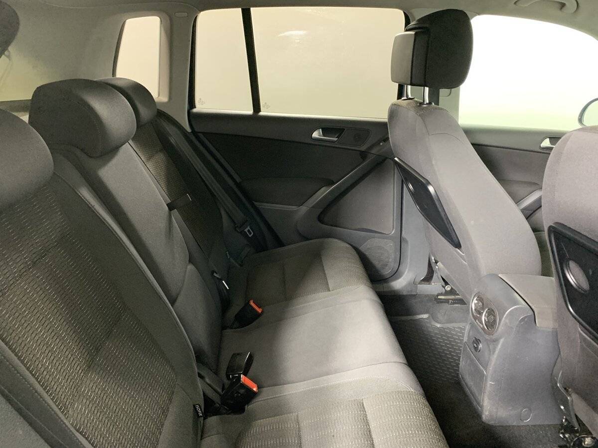 Volkswagen Tiguan б/у, 2012, Автоматическая. Фото: #16