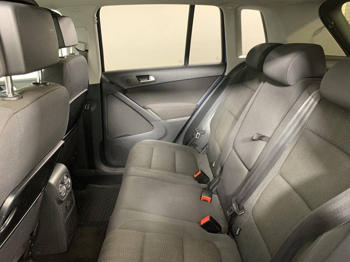 Volkswagen Tiguan б/у, 2012, Автоматическая. Фото: #17