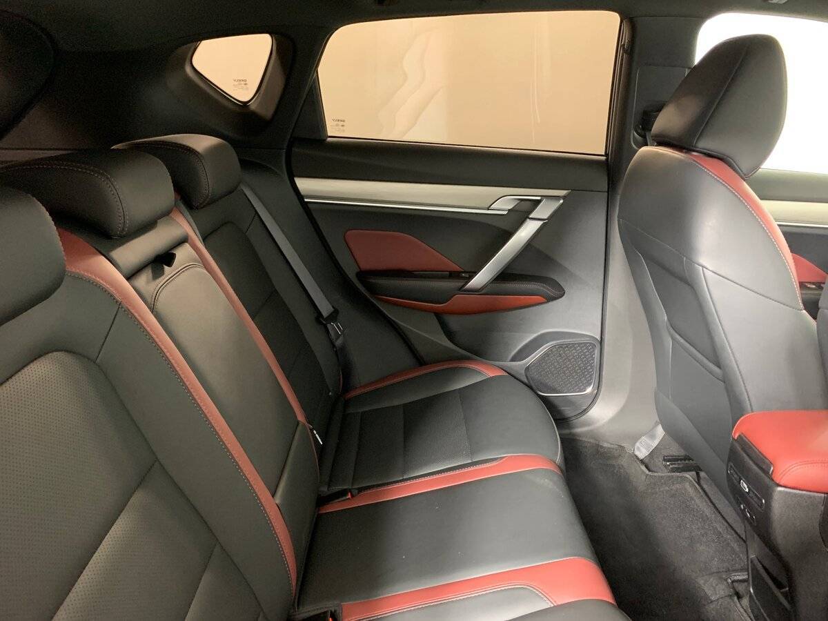 Geely Coolray б/у, 2021, Роботизированная. Фото: #16