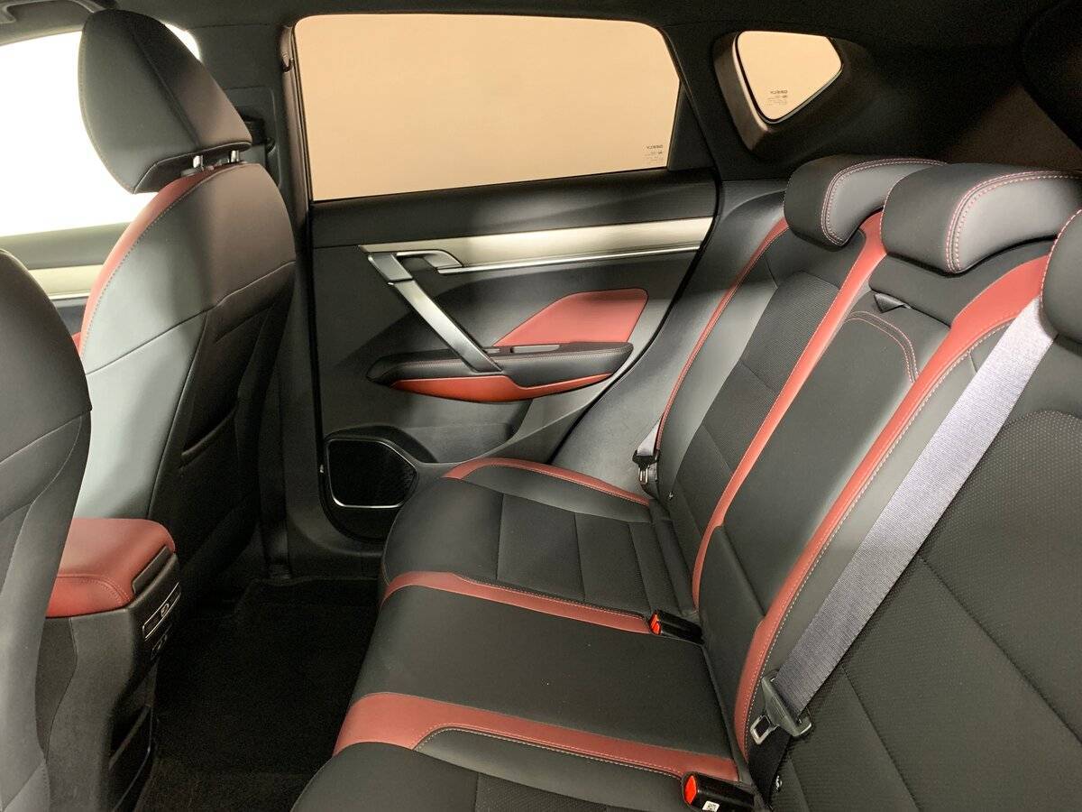 Geely Coolray б/у, 2021, Роботизированная. Фото: #18