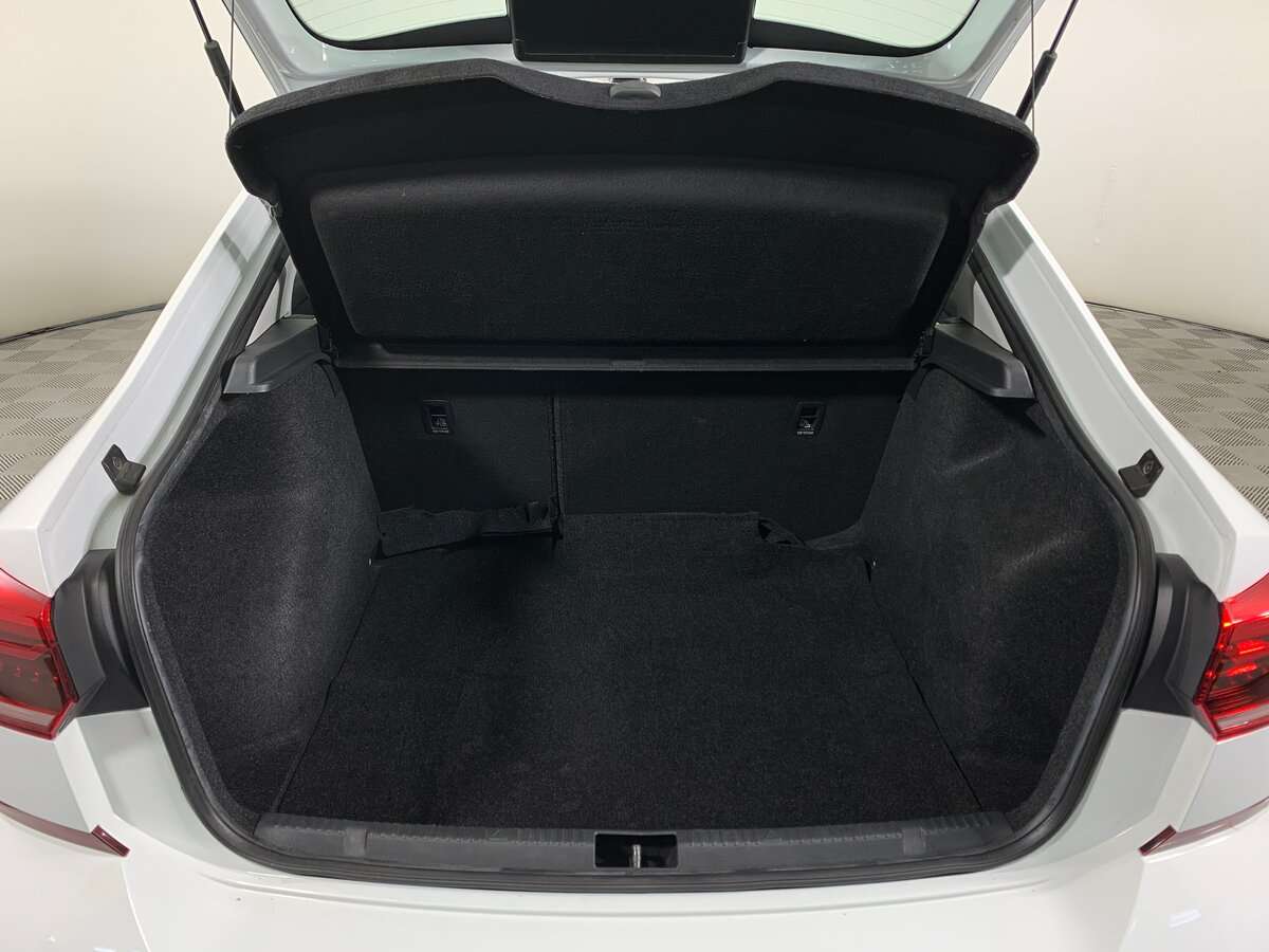 Volkswagen Polo б/у, 2021, Автоматическая. Фото: #18