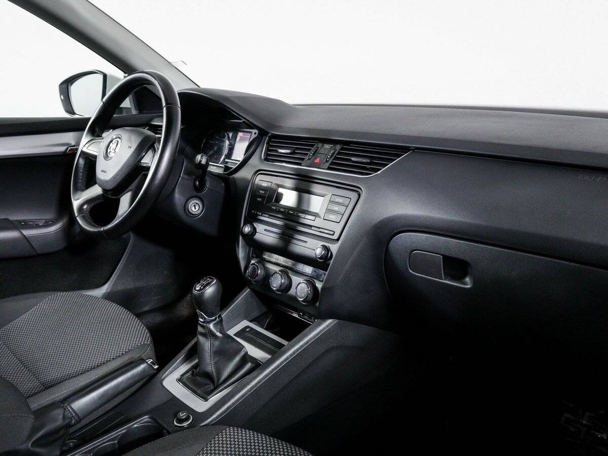 Шкода Октавия б/у, 2014, Механическая. Фото: #8