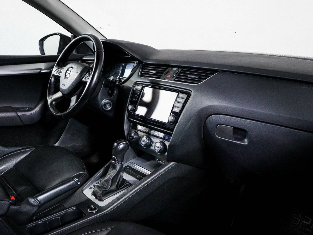 Шкода Октавия б/у, 2014, Роботизированная. Фото: #8