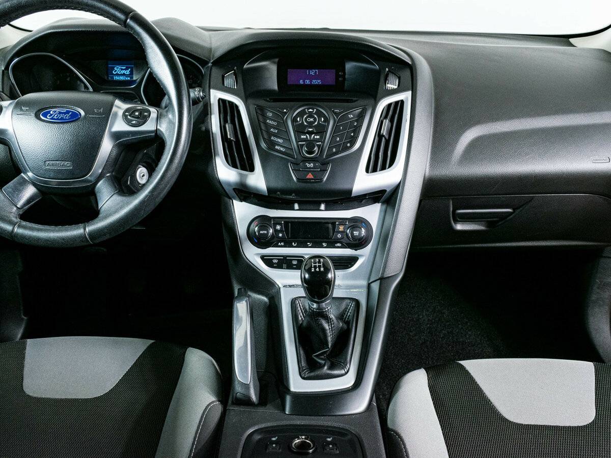 Ford Focus б/у, 2012, Механическая. Фото: #10