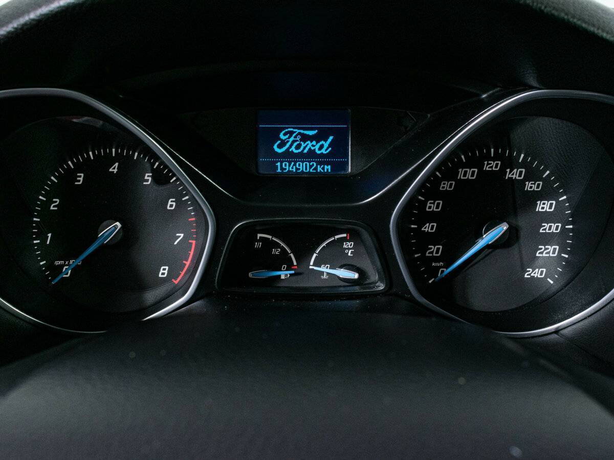 Ford Focus б/у, 2012, Механическая. Фото: #12