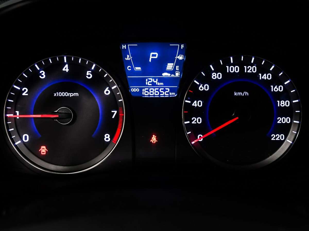 Hyundai Solaris б/у, 2012, Автоматическая. Фото: #9