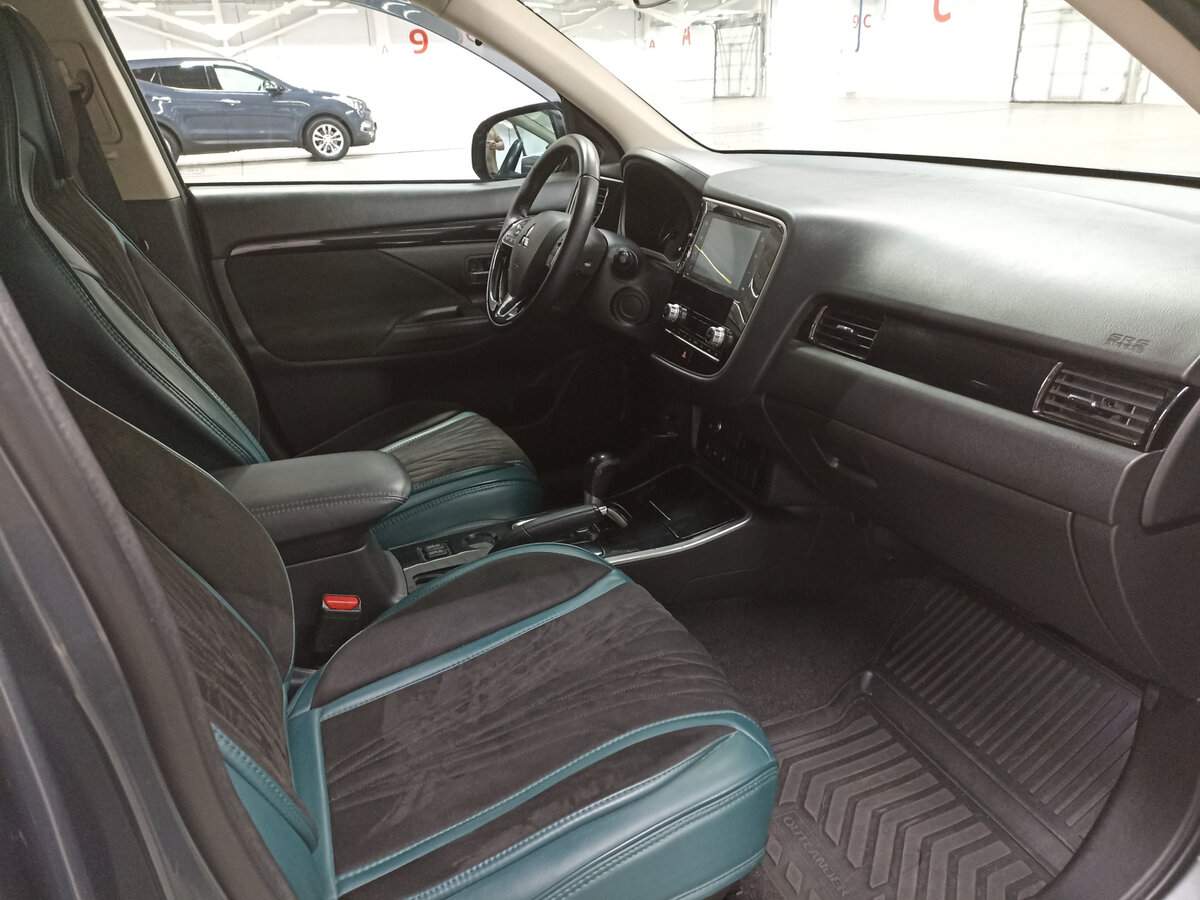Mitsubishi Outlander б/у, 2020, Вариатор. Фото: #10