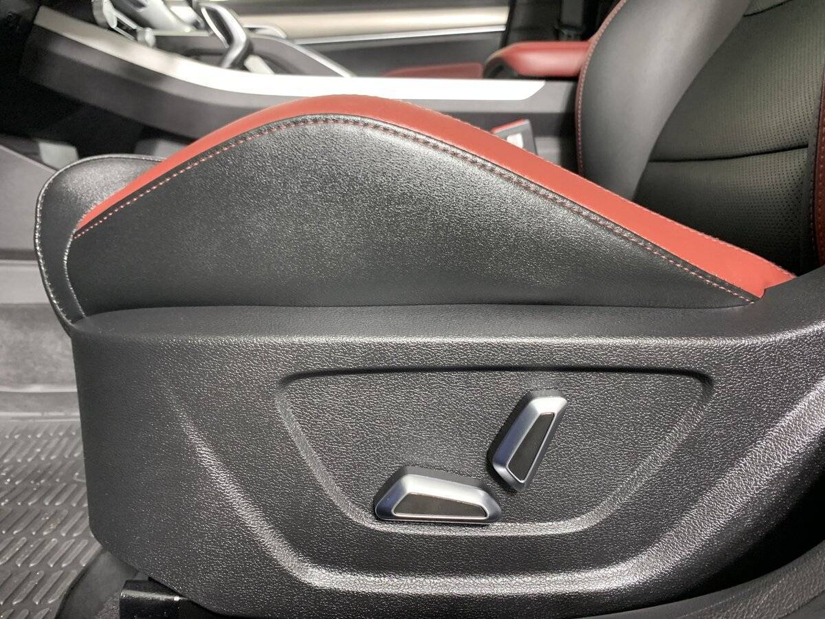 Geely Coolray б/у, 2022, Роботизированная. Фото: #15