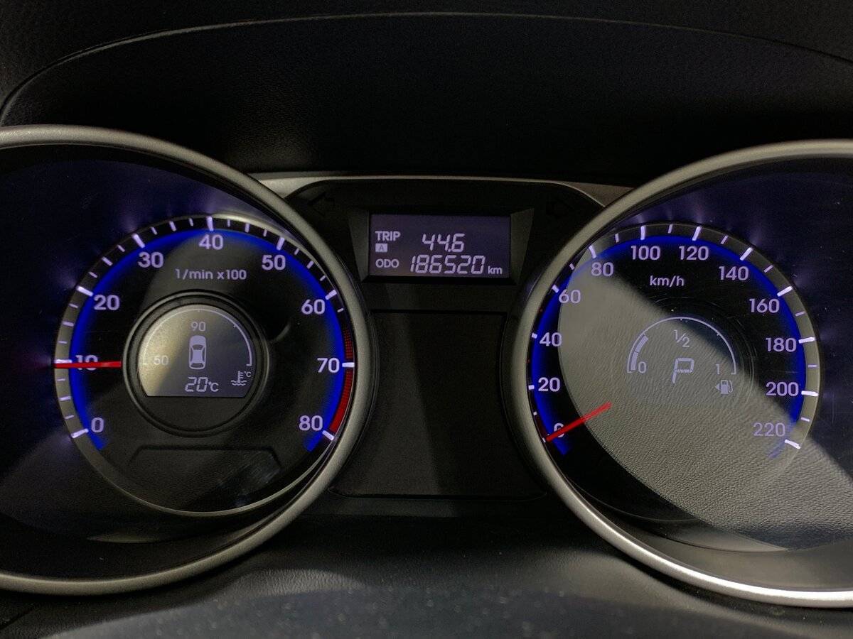 Hyundai ix35 б/у, 2012, Автоматическая. Фото: #13