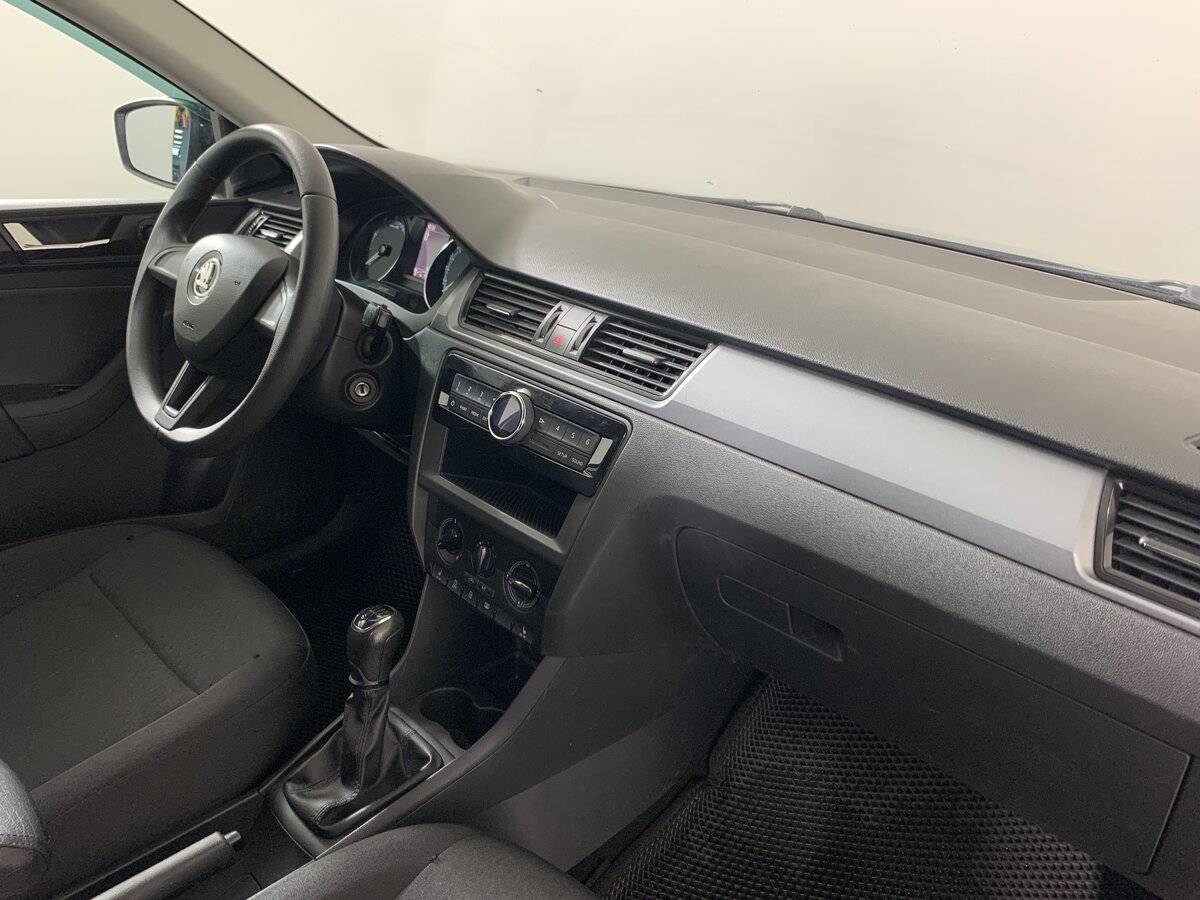 Skoda Rapid б/у, 2018, Механическая. Фото: #11