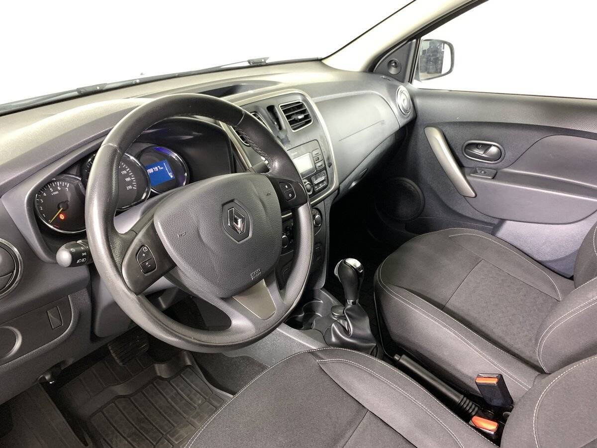 Renault Logan б/у, 2017, Автоматическая. Фото: #10