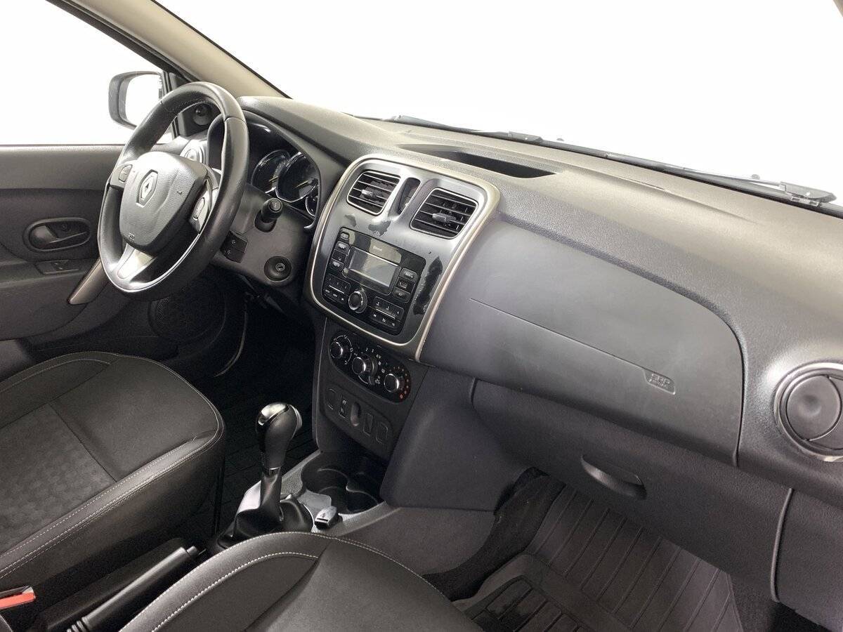 Renault Logan б/у, 2017, Автоматическая. Фото: #12