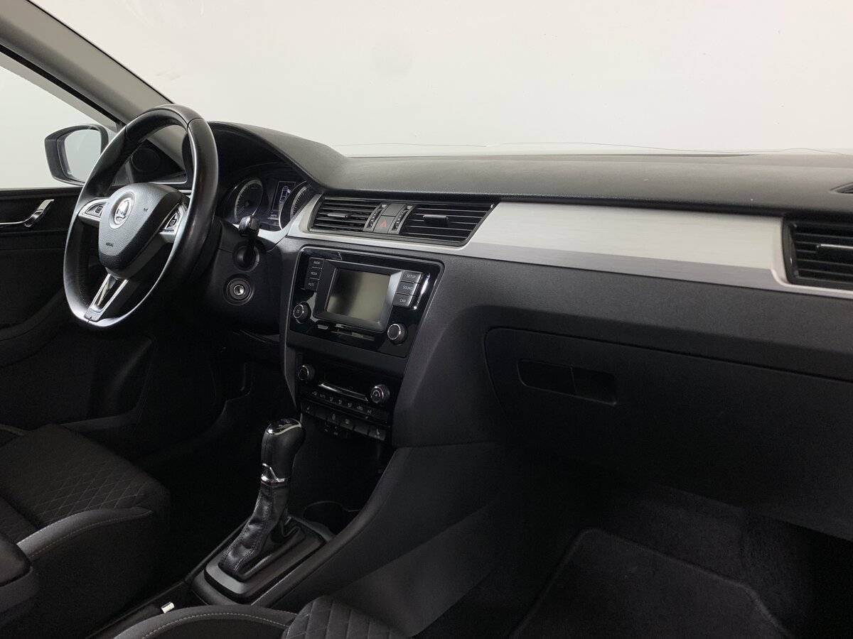 Skoda Rapid б/у, 2016, Роботизированная. Фото: #12