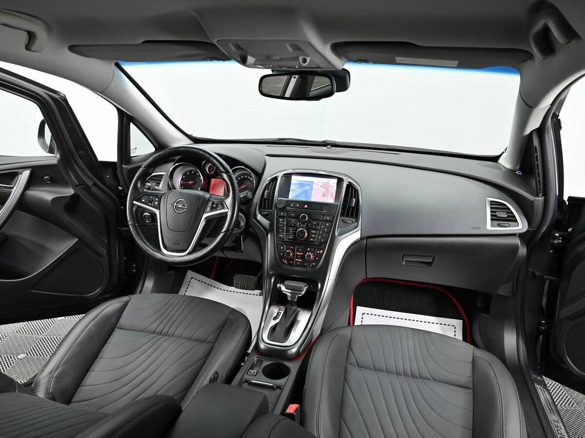 Опель Астра б/у, 2013, Автоматическая. Фото: #11