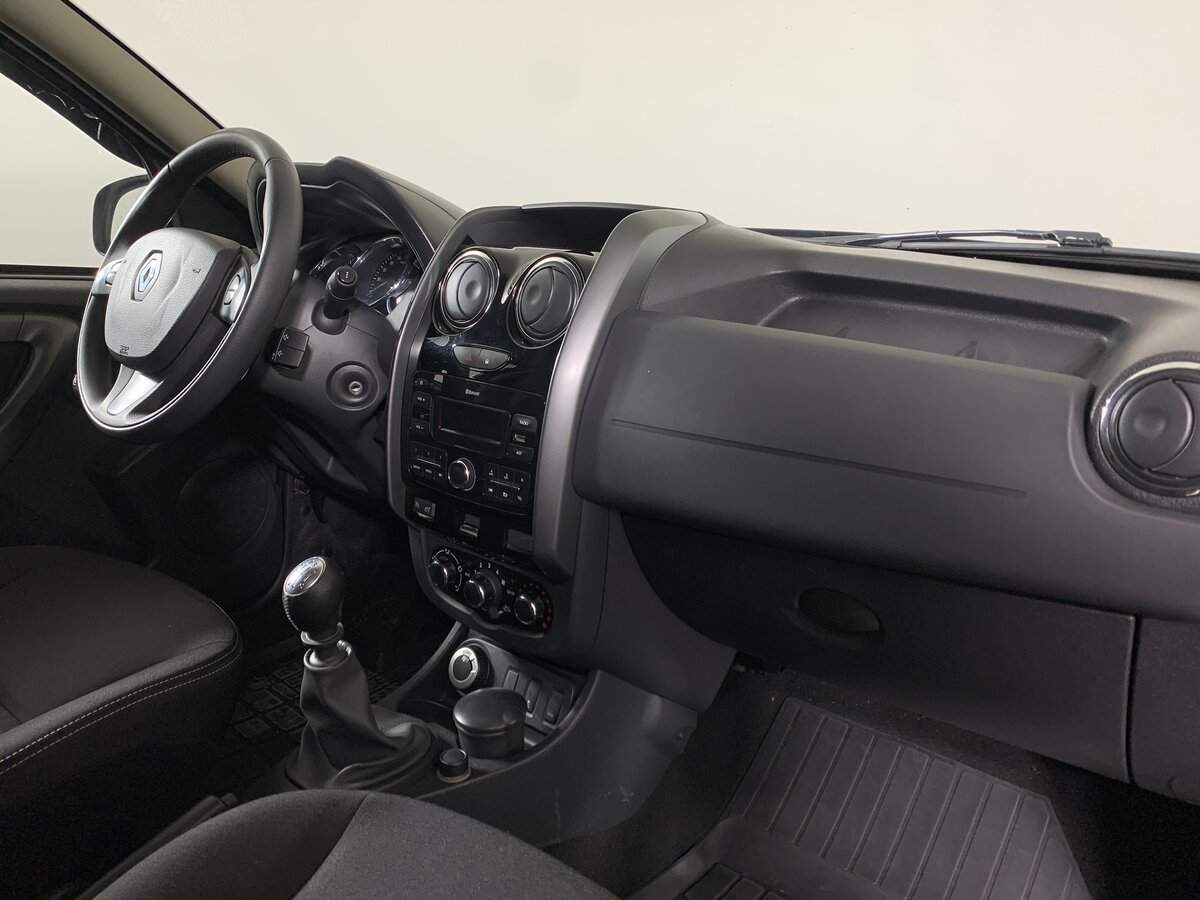 Renault Duster б/у, 2017, Механическая. Фото: #11