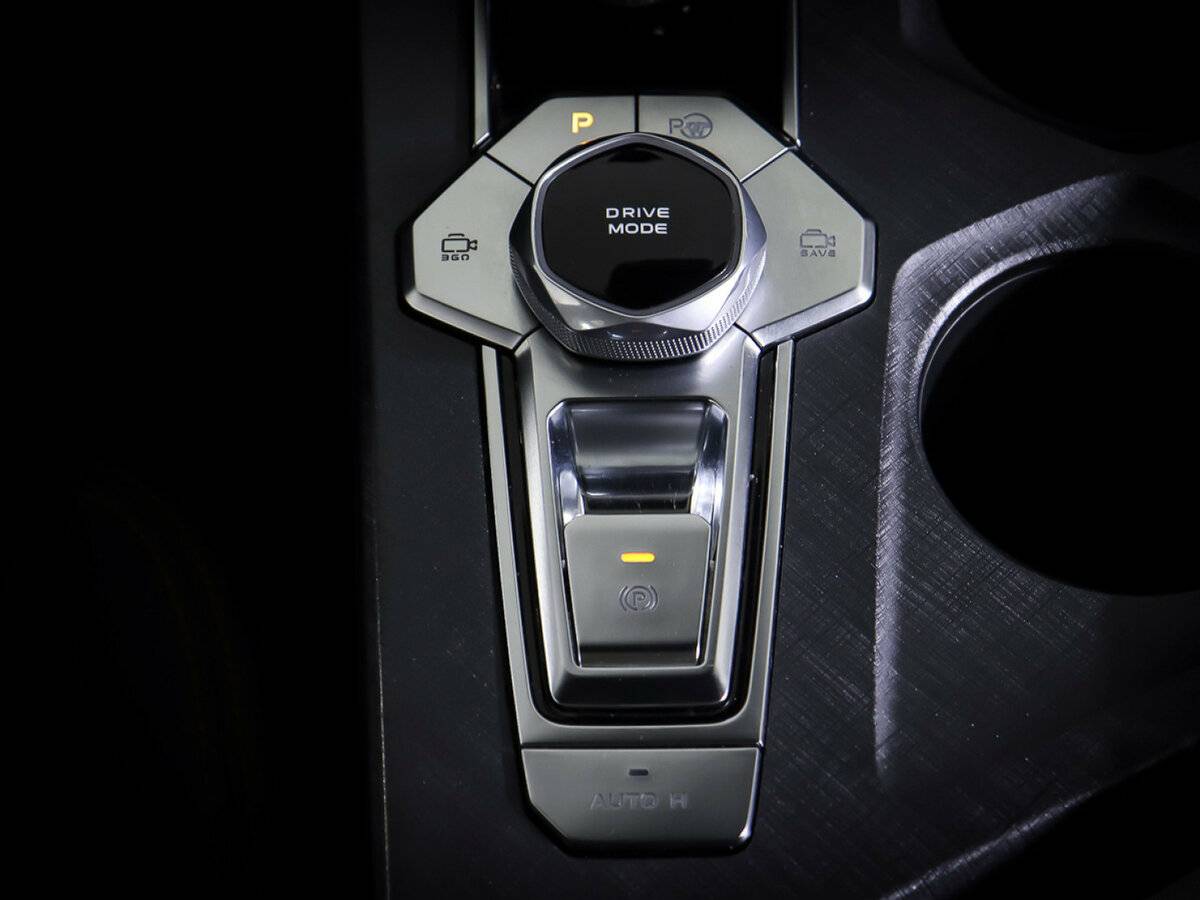 Changan UNI-V б/у, 2023, Роботизированная. Фото: #16