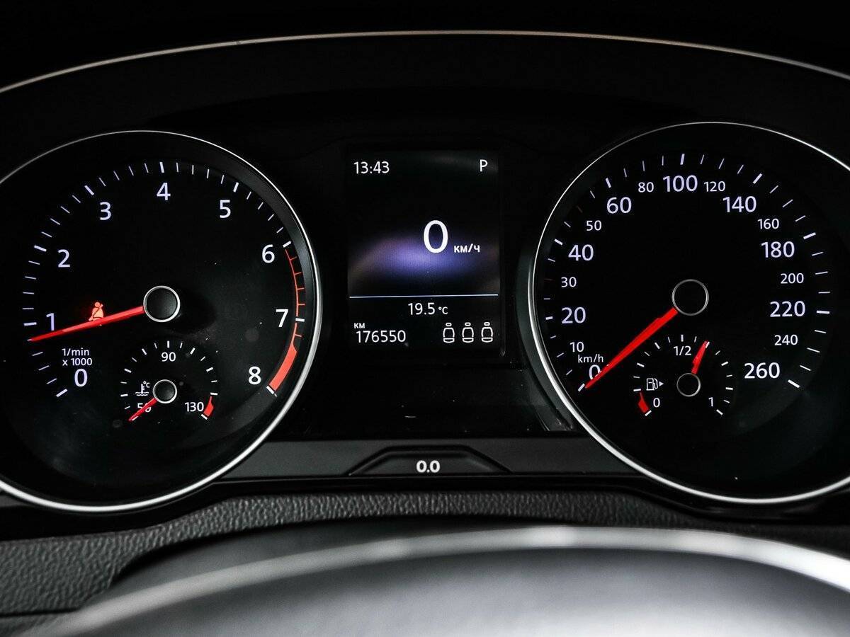 Фольксваген Пассат б/у, 2018, Роботизированная. Фото: #9