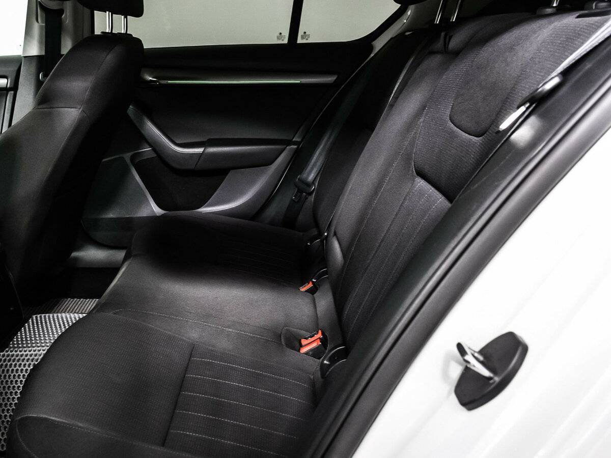 Шкода Октавия б/у, 2017, Роботизированная. Фото: #11