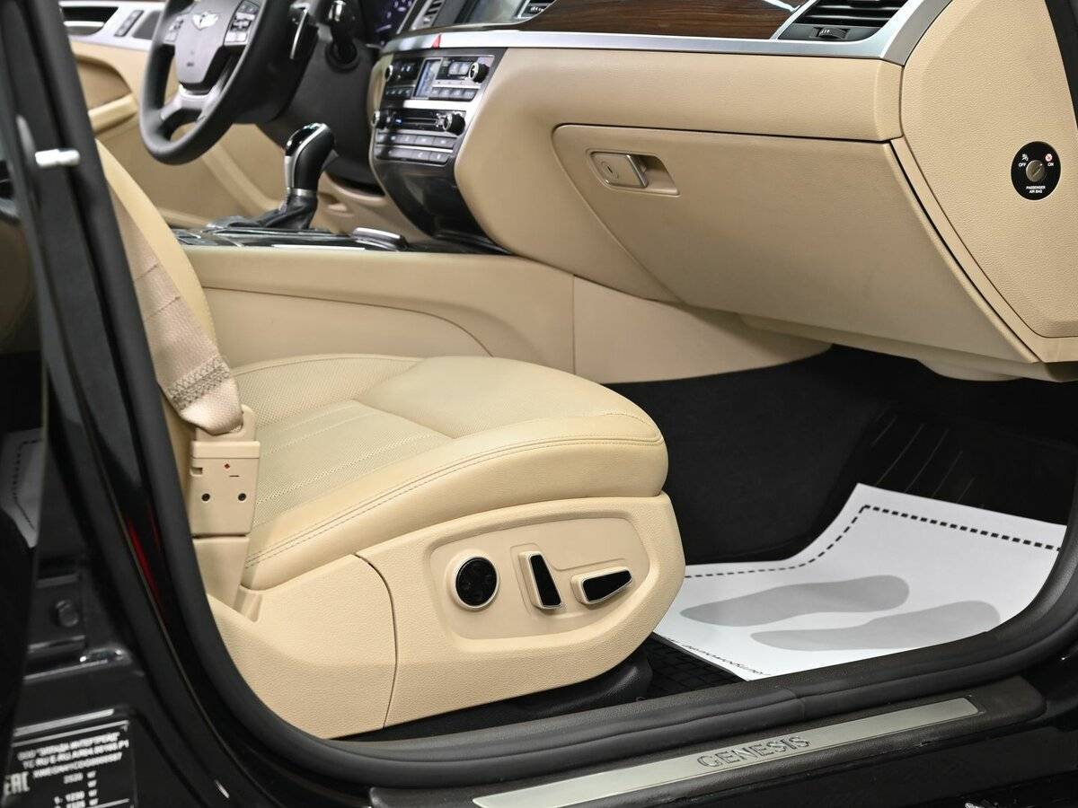 Hyundai Genesis б/у, 2016, Автоматическая. Фото: #13