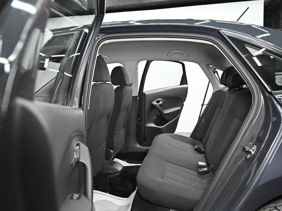 Volkswagen Polo б/у, 2017, Автоматическая. Фото: #13