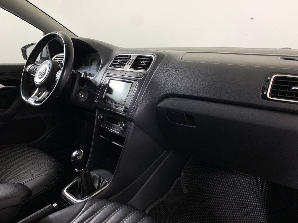 Volkswagen Polo б/у, 2019, Механическая. Фото: #12
